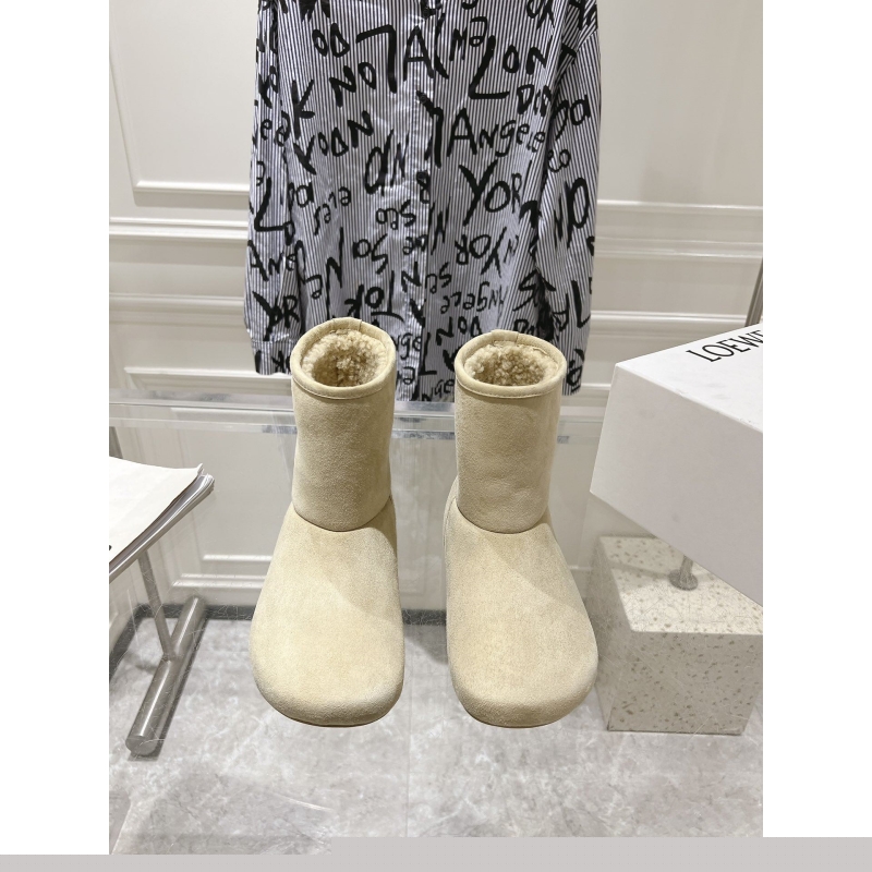l*ew* boots